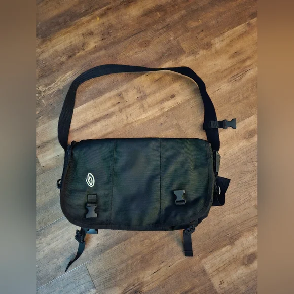 Black Timbuk2 Men's Messenger Large Laptop Bag - Picture 3 of 14